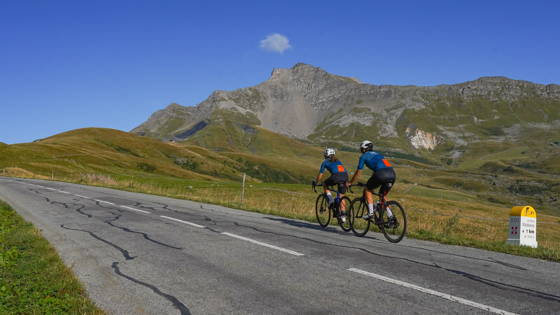 Anstieg zum Col de la Madeleine, berühmter Pass vom Tour de France