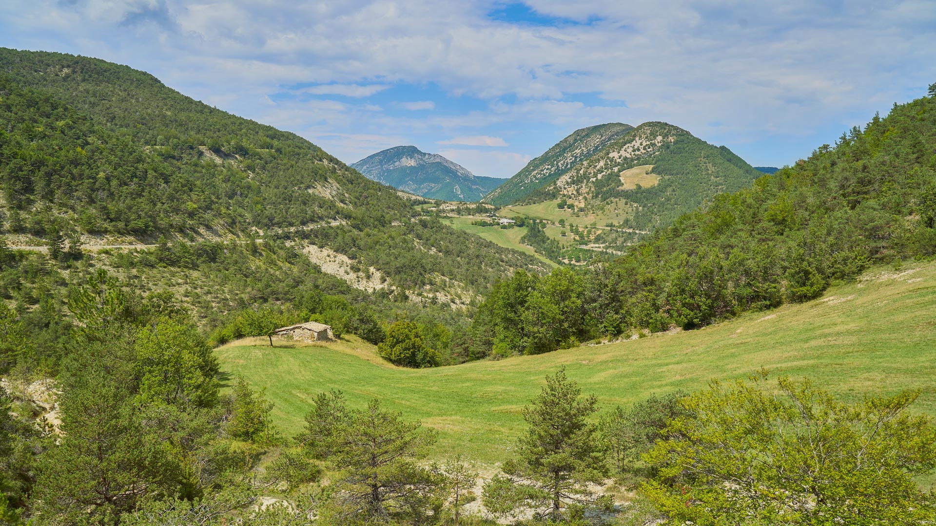 Typische Landschaften der Drôme Provencale