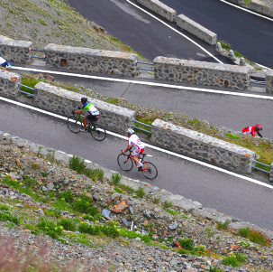 Im Anstieg zum Col de l'Iseran mit dem Rennrad